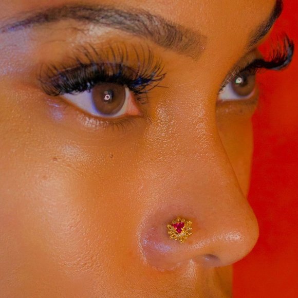 Perplex Triangle Nosestud Made With Either 14kt Gold Or Sterling Silver - Picture 1 of 3